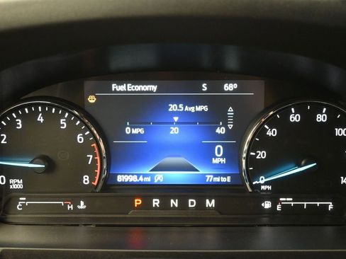 Used 2020 Ford Explorer XLT w/ Equipment Group 202A RWD image 12