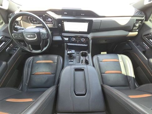 Used 2022 GMC Sierra 1500 AT4 w/ AT4 Premium Package AWD/4WD image 36