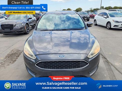Used 2015 Ford Focus SE FWD image 7