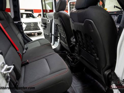 Used 2020 Jeep Wrangler Unlimited Rubicon w/ Quick Order Package 28Y Recon AWD/4WD image 29