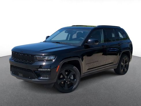 Used 2023 Jeep Grand Cherokee Limited w/ Luxury Tech Group II AWD/4WD image 1