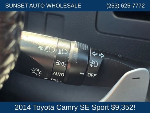 Used 2014 Toyota Camry SE FWD image 24