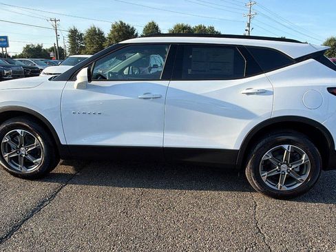 New 2026 Chevrolet Blazer LT w/ Convenience Package FWD image 11