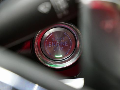 Used 2023 Chevrolet Corvette Stingray Premium Conv w/ Z51 Performance Package image 26