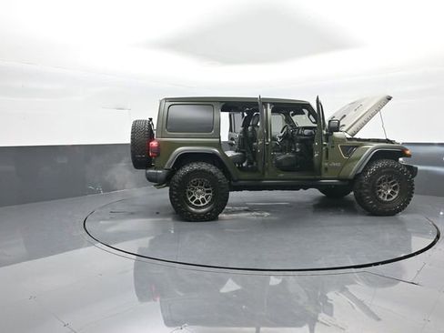 Used 2022 Jeep Wrangler Unlimited Rubicon w/ Xtreme Recon 35" Tire Package image 40