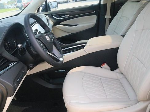 Used 2024 Buick Enclave Avenir w/ Avenir Technology Package image 13