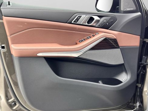 New 2026 BMW X5 xDrive50e w/ M Sport Package image 18