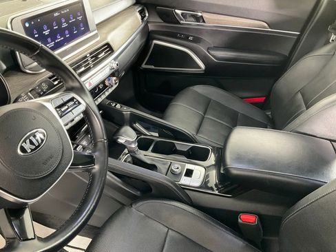 Used 2021 Kia Telluride EX image 13