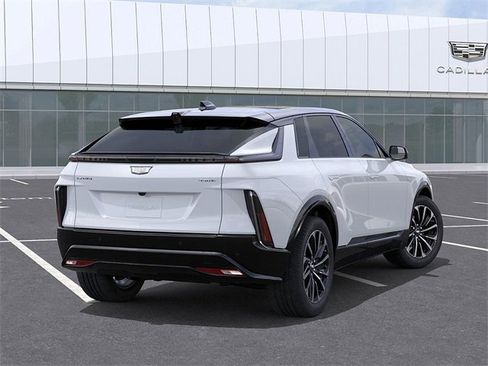 New 2026 Cadillac Lyriq Sport image 4