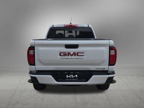 Used 2024 GMC Canyon AT4 image 5
