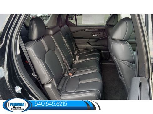 New 2025 Honda Pilot Touring image 31
