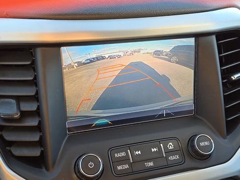 Used 2017 GMC Acadia SLT FWD image 44