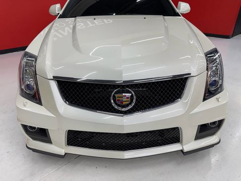 Used 2010 Cadillac CTS V image 6
