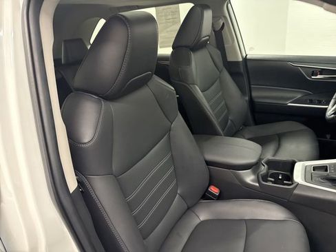 Used 2022 Toyota RAV4 XLE Premium AWD/4WD image 24