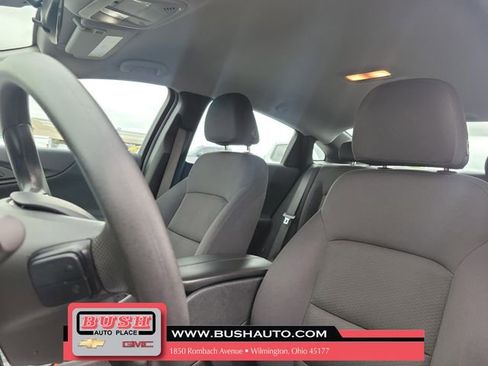 Used 2024 Chevrolet Malibu LT FWD image 17