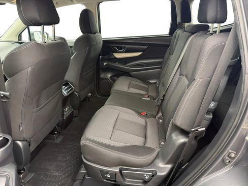 Used 2019 Subaru Ascent Premium w/ Popular Package #1 AWD/4WD image 16