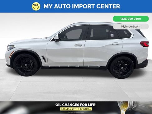 Used 2019 BMW X5 xDrive50i w/ Executive Package image 4