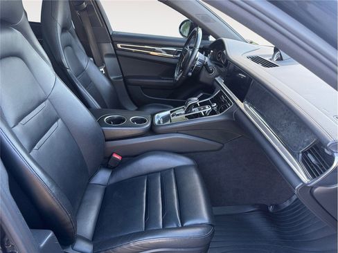 Used 2018 Porsche Panamera 4 AWD/4WD image 15