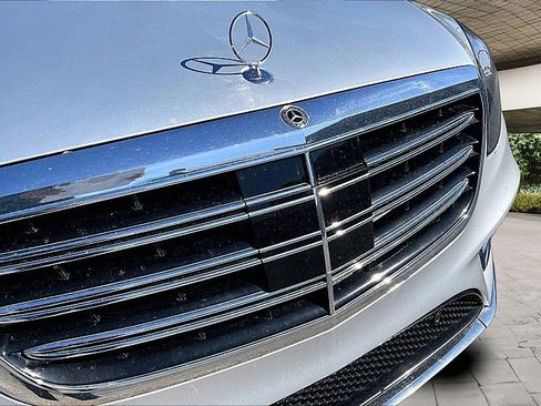 Used 2018 Mercedes-Benz S 560 4d Sedan S560 image 27