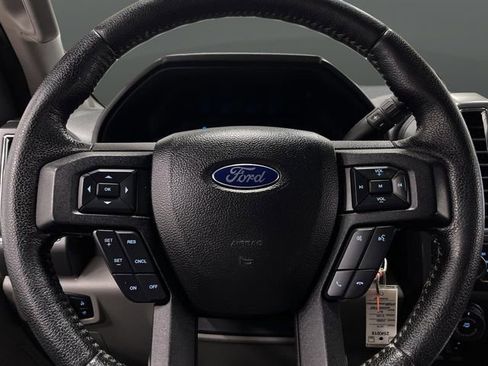 Used 2016 Ford F150 XLT w/ Equipment Group 302A Luxury image 17