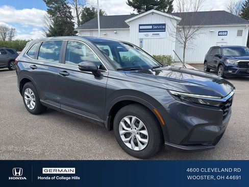 Used 2024 Honda CR-V LX image 3