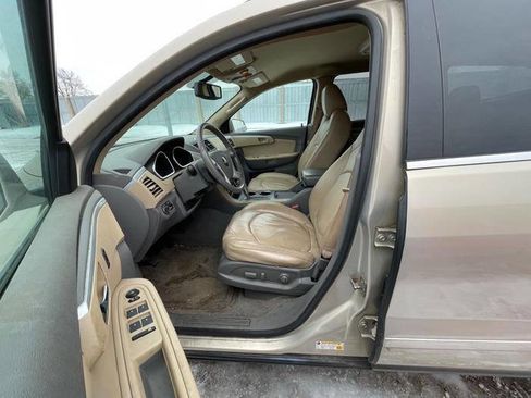 Used 2010 Chevrolet Traverse LT w/ Personal Connectivity Package image 19
