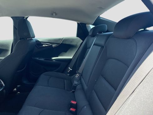 Used 2025 Chevrolet Malibu LT FWD image 23