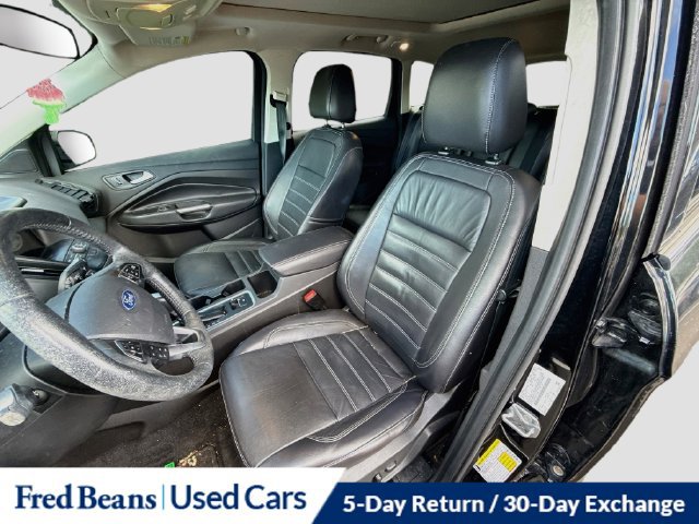 Used 2017 Ford Escape SE w/ SE Leather Comfort Package AWD/4WD image 28