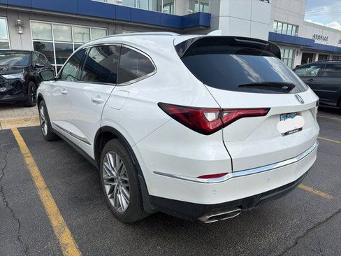 Used 2023 Acura MDX SH-AWD w/ Advance Package image 2