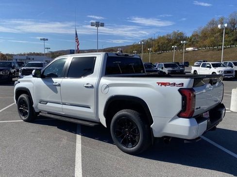 Used 2024 Toyota Tundra Platinum image 3