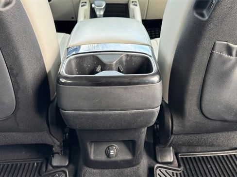 Used 2022 Kia Telluride S image 14