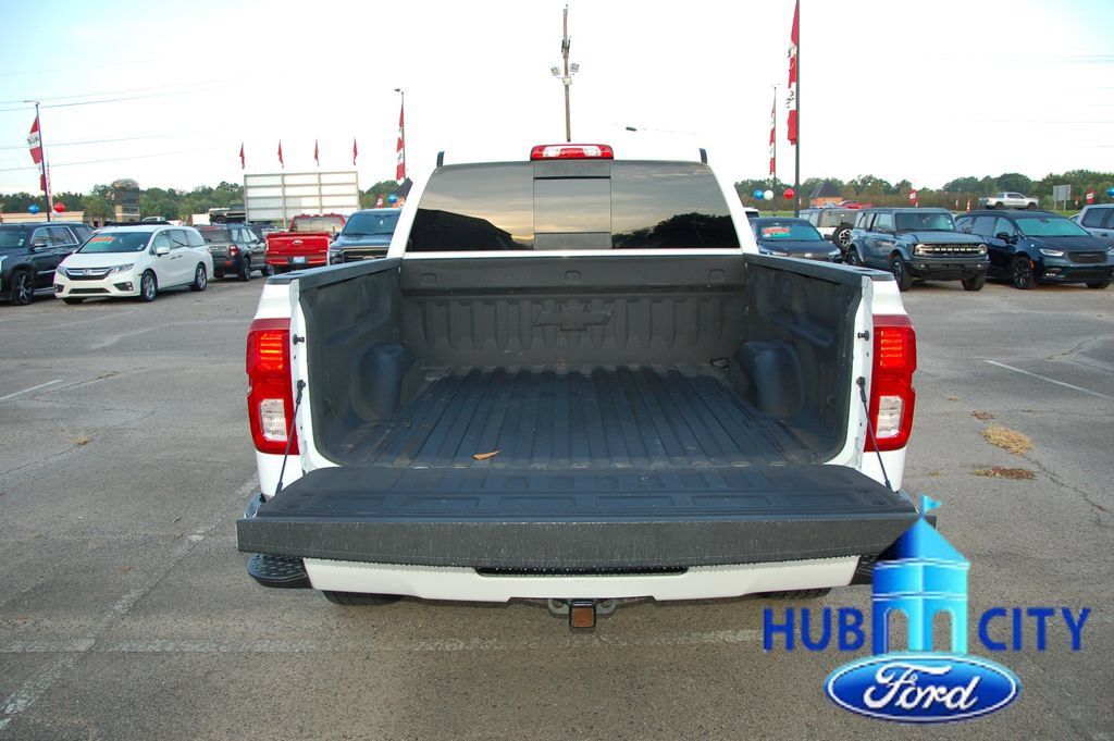 Used 2018 Chevrolet Silverado 1500 LTZ Z71 w/ LTZ Plus Package AWD/4WD image 22