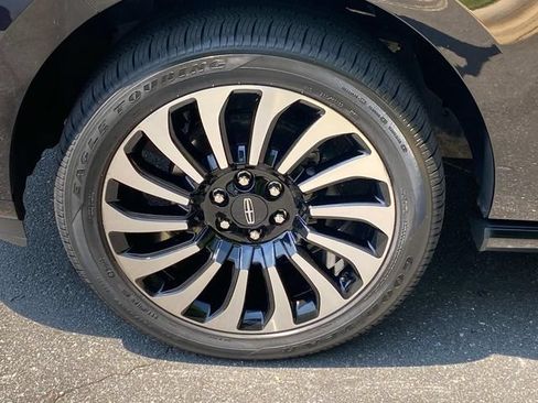 Certified 2023 Lincoln Navigator Black Label AWD/4WD image 6