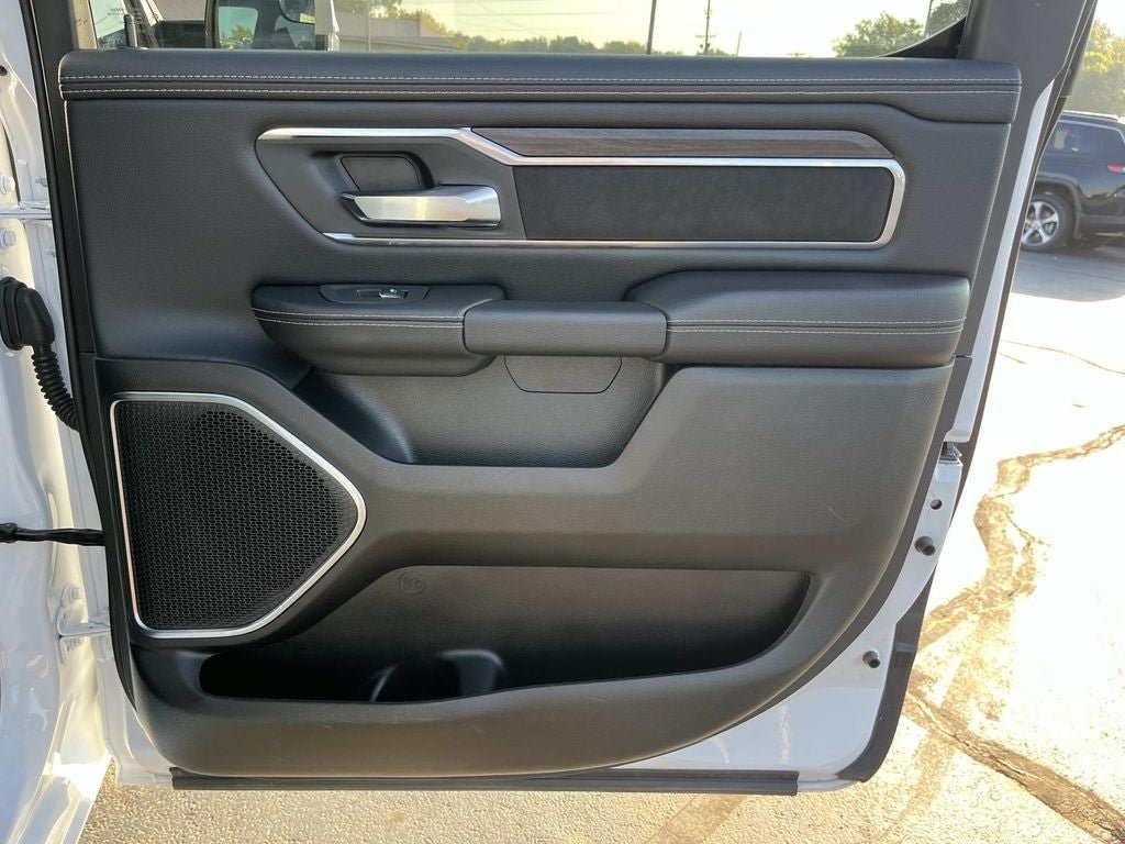 Used 2026 RAM 1500 Laramie AWD/4WD image 22