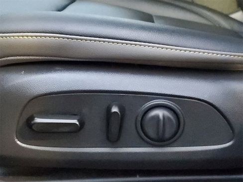 Used 2025 Chevrolet Trax ACTIV w/ Driver Confidence Package image 33