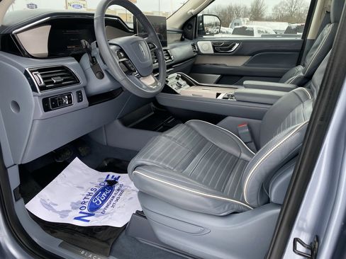 Used 2024 Lincoln Navigator L Black Label image 20