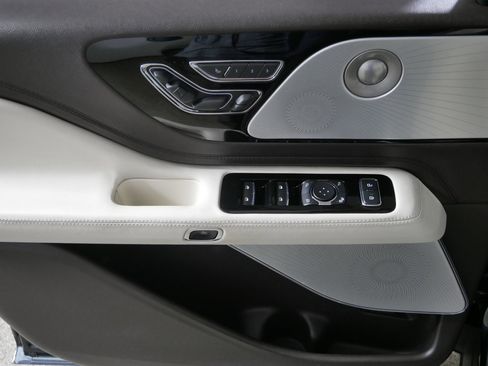 Used 2020 Lincoln Aviator Black Label w/ Dynamic Handling Package image 19