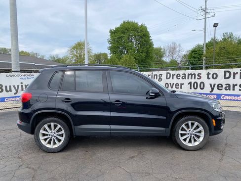 Used 2018 Volkswagen Tiguan Limited w/ Premium Package AWD/4WD image 2