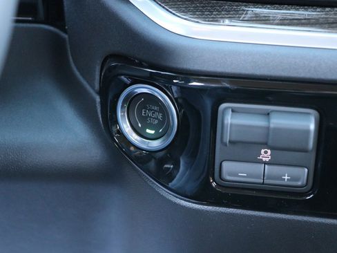 New 2026 GMC Sierra 1500 Elevation image 24