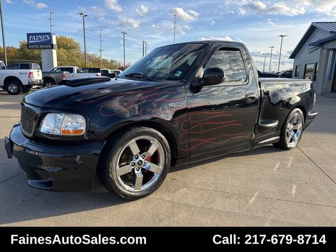 Used 2002 Ford F150 Lightning image 5