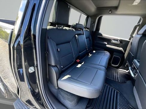 New 2026 Chevrolet Silverado 1500 LTZ w/ LTZ Premium Package AWD/4WD image 10