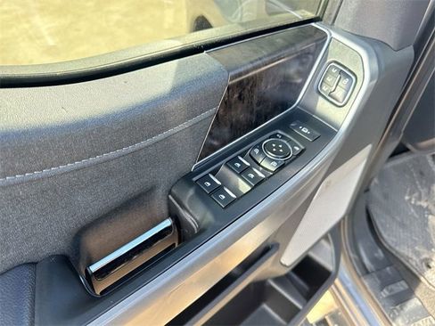 Certified 2024 Ford F350 Lariat w/ Lariat Ultimate Package image 19