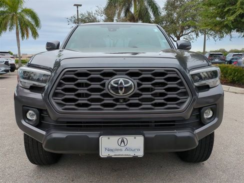 Used 2020 Toyota Tacoma TRD Off-Road w/ TRD Premium Off Road Package image 9