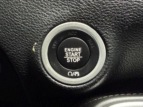 Used 2016 Dodge Challenger R/T RWD image 24