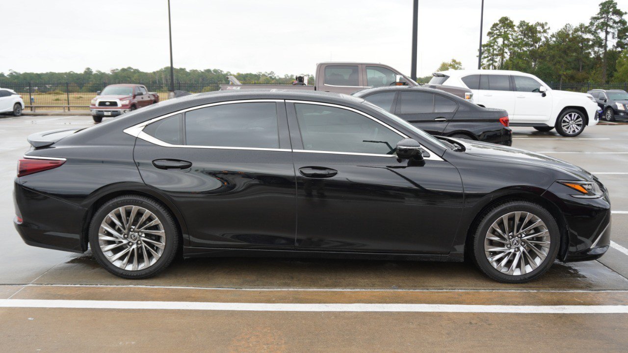 Used 2024 Lexus ES 350 Ultra Luxury w/ Accessory Package (Z2) FWD image 4