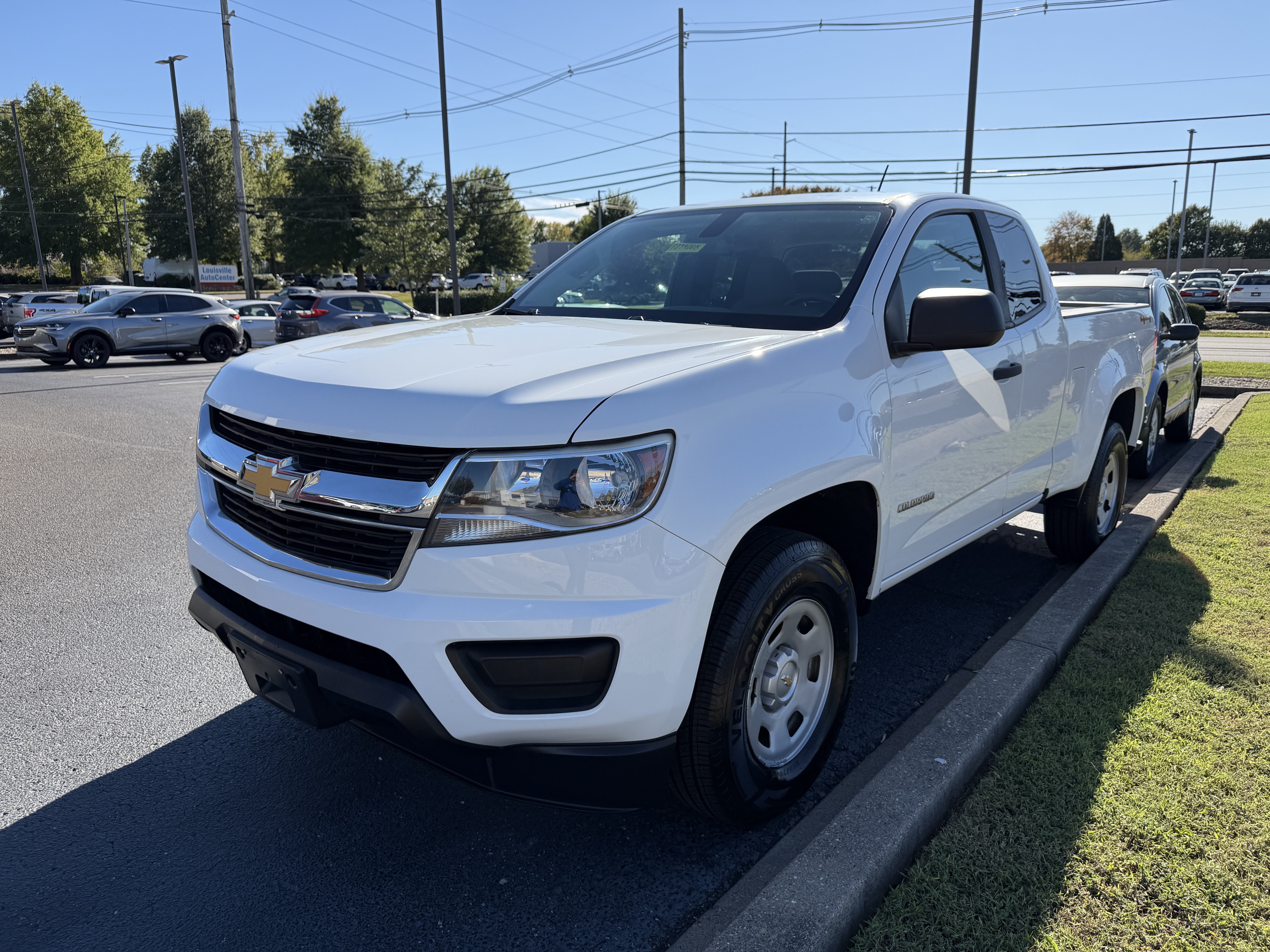 Used 2018 Chevrolet Colorado W/T AWD/4WD image 4