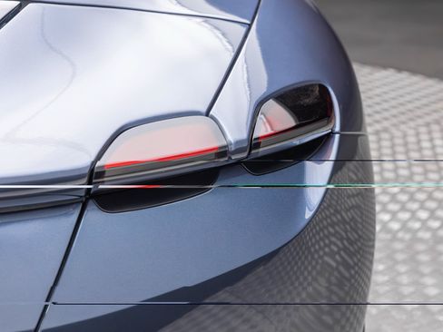 Used 2024 Ferrari Roma Spider RWD image 28