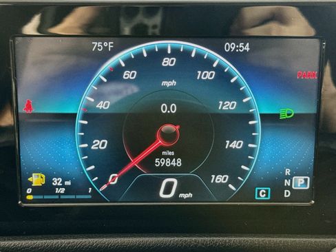 Used 2020 Mercedes-Benz GLB 250 4MATIC image 14