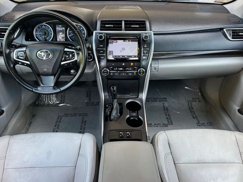 Used 2015 Toyota Camry XLE w/ Advanced Technology Package FWD image 3