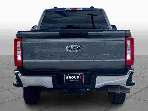 Used 2025 Ford F250 XLT image 5